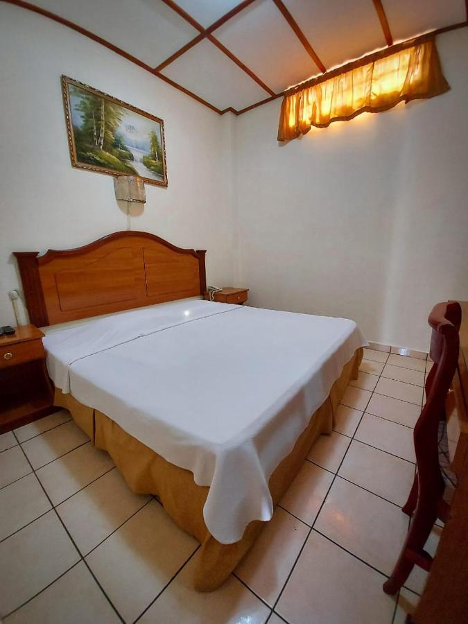 Hotel Continental Plaza San Miguel Bagian luar foto