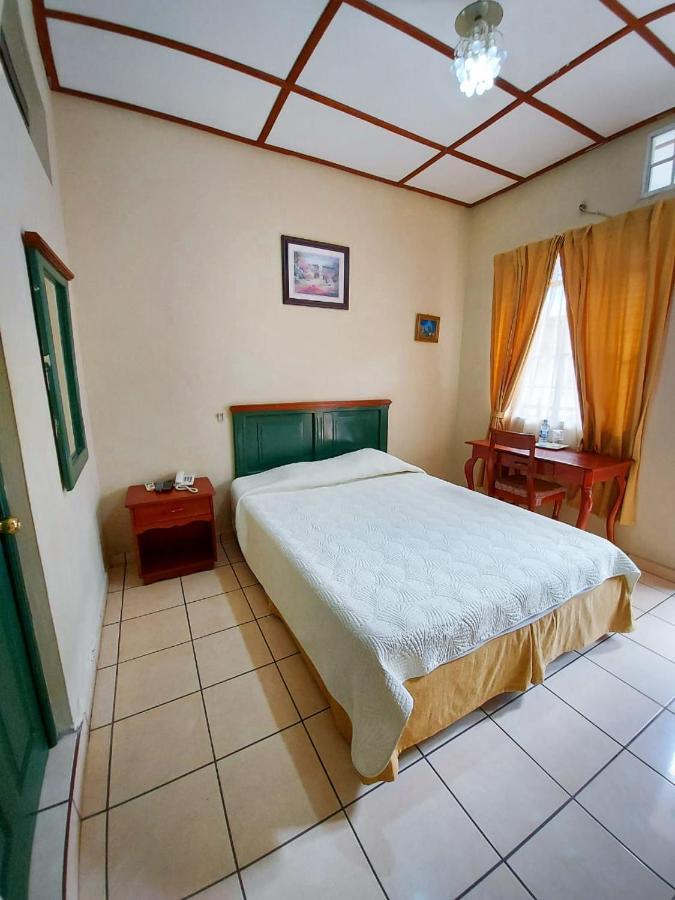 Hotel Continental Plaza San Miguel Bagian luar foto