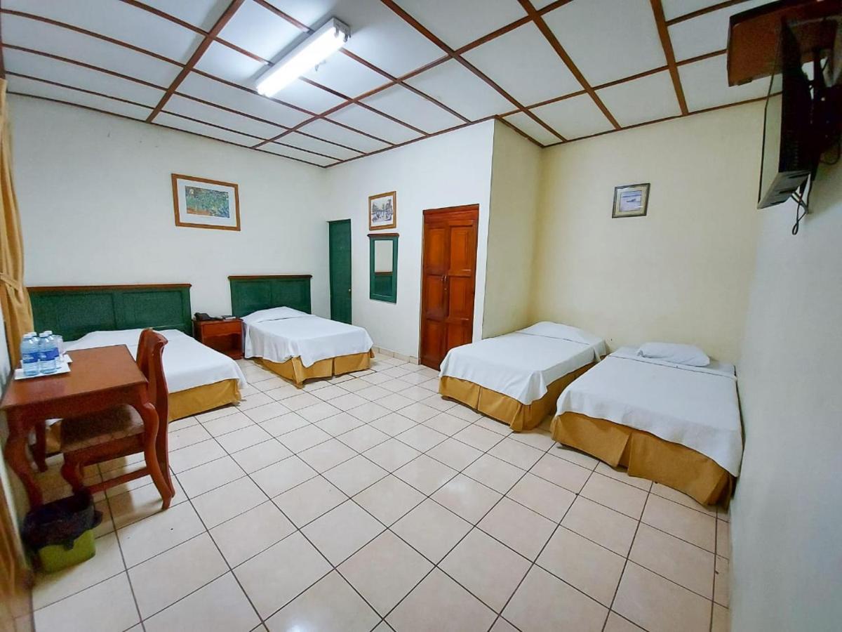 Hotel Continental Plaza San Miguel Bagian luar foto