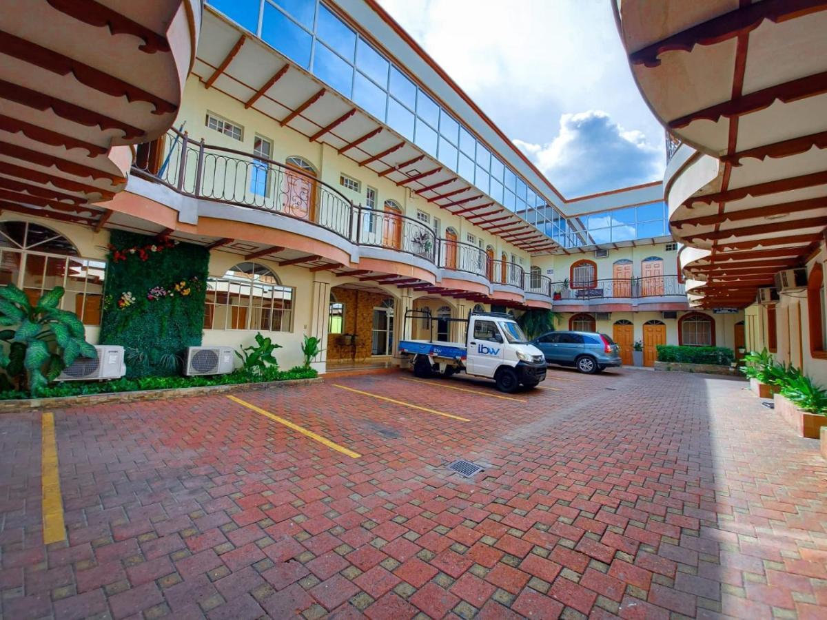 Hotel Continental Plaza San Miguel Bagian luar foto