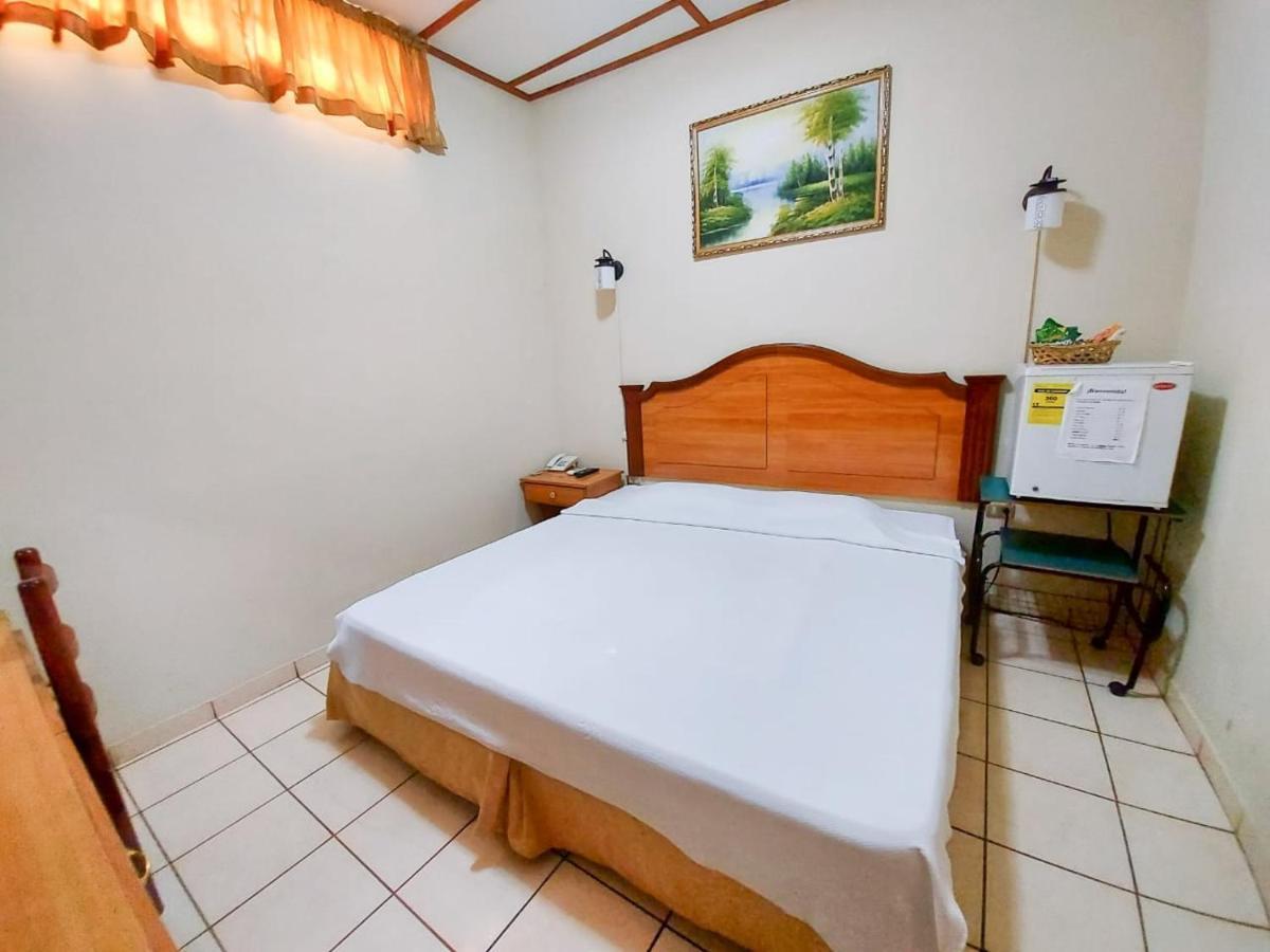 Hotel Continental Plaza San Miguel Bagian luar foto