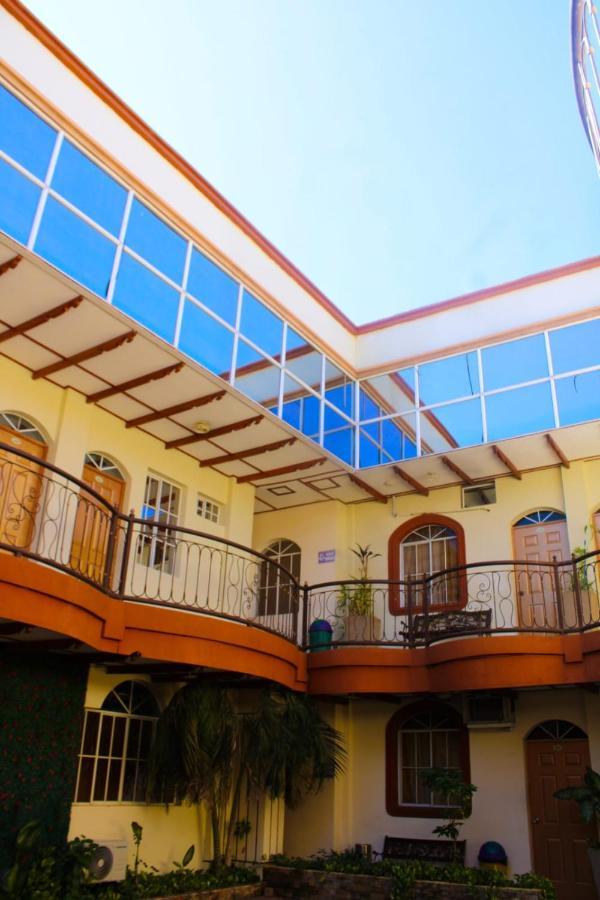 Hotel Continental Plaza San Miguel Bagian luar foto